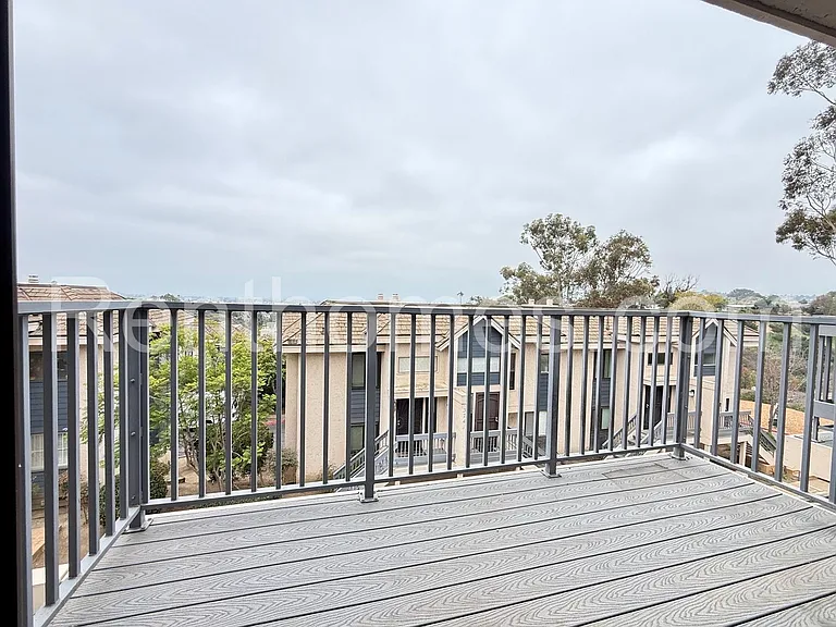 3745C Balboa Ter — Photo 5