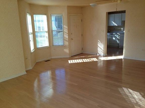3rd image of 2519 Sheehan Dr Unit 101