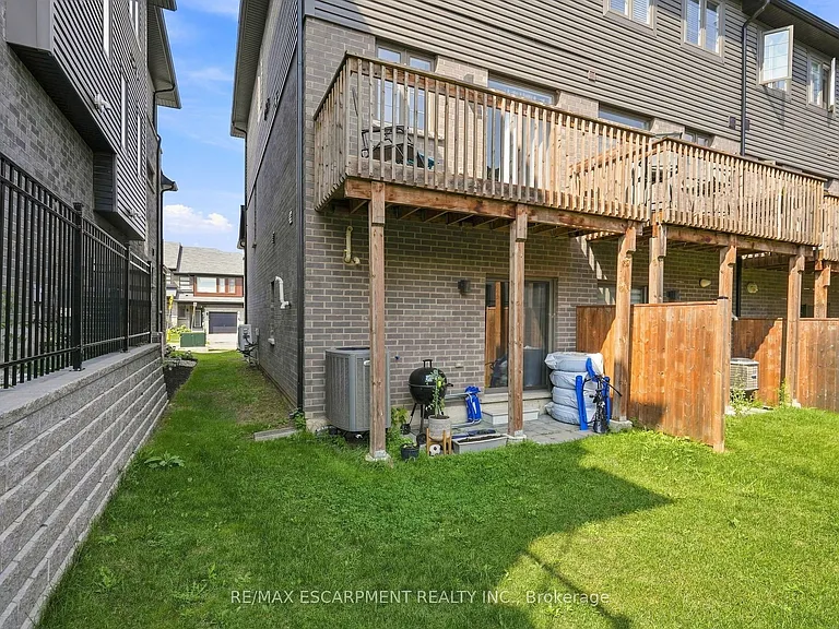 4870 Connor Dr — Photo 31