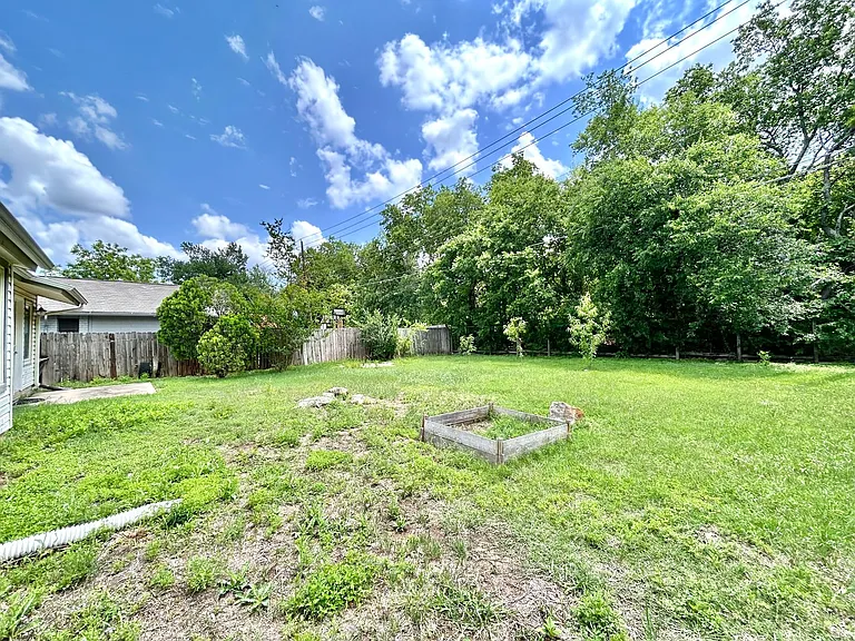 3305 Oak Aly — Photo 21