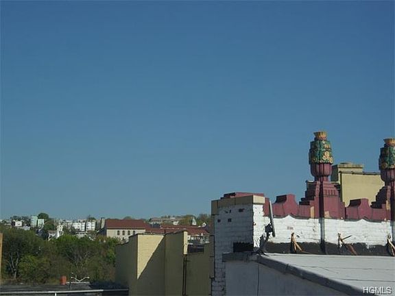 3rd image of 17 N Broadway