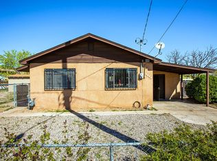 2421 Bernardino Rd NW, Albuquerque, NM 87104