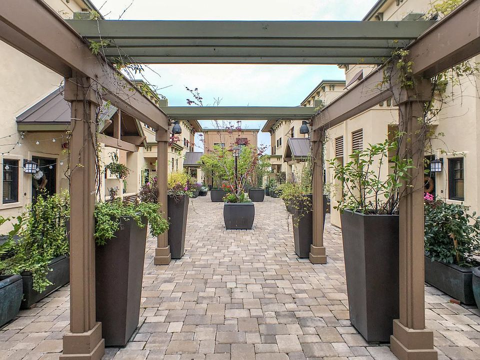 Quiet nested townhome
