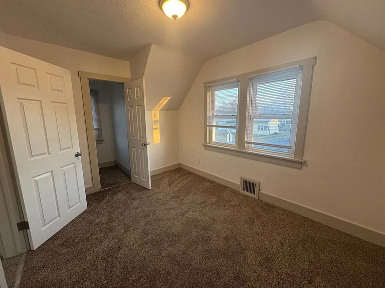 1210 W Parker St — Photo 16