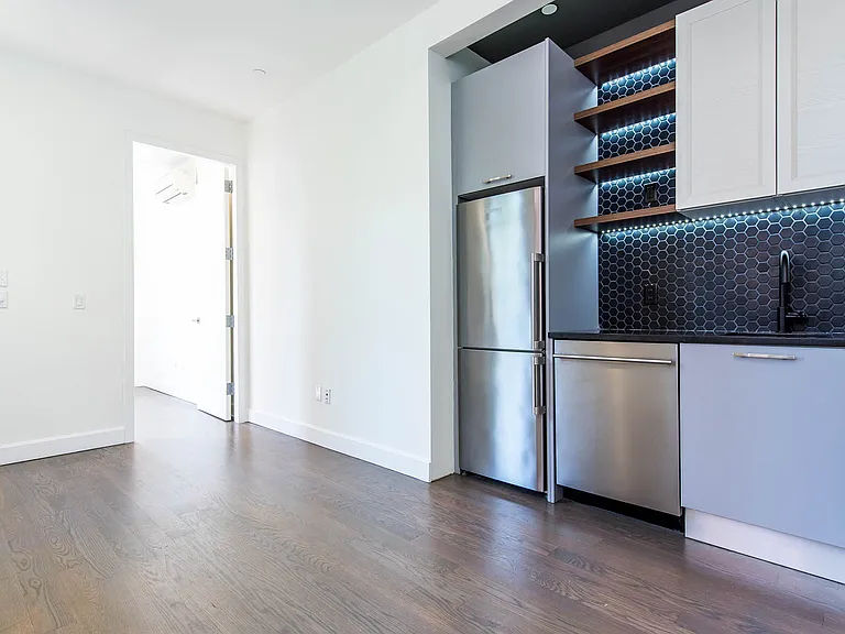 21 Monitor St #2G — Photo 1