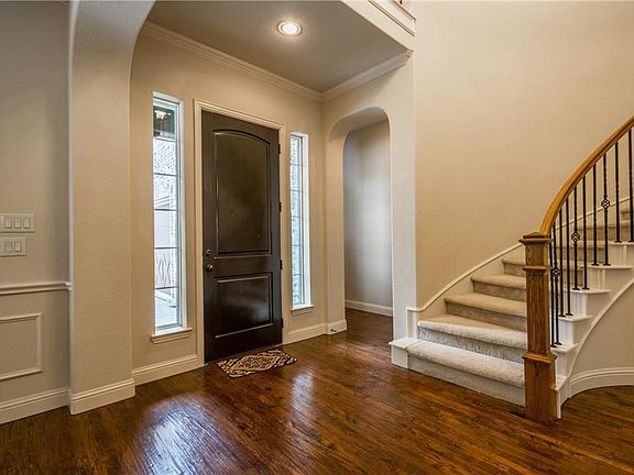 4th image of 6745 Calihan Ct