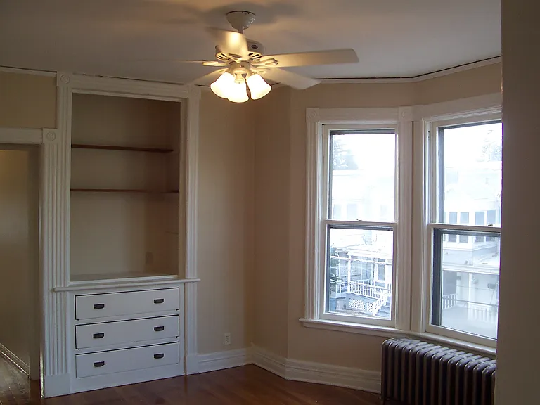 534 Yates St #B — Photo 9