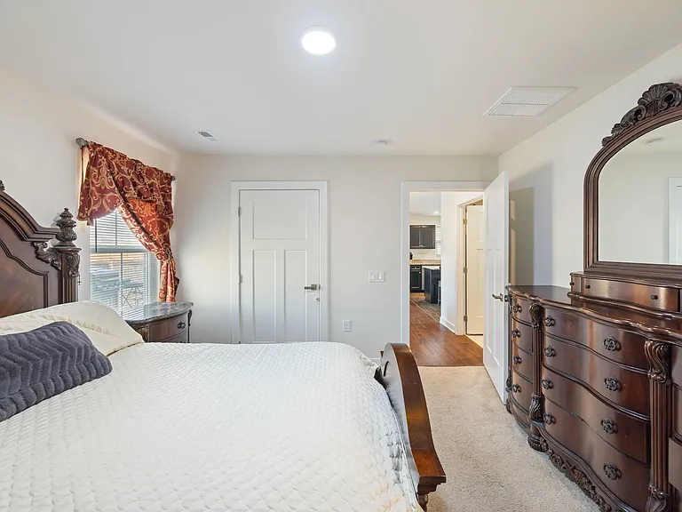689 Hardwood Dr — Photo 16