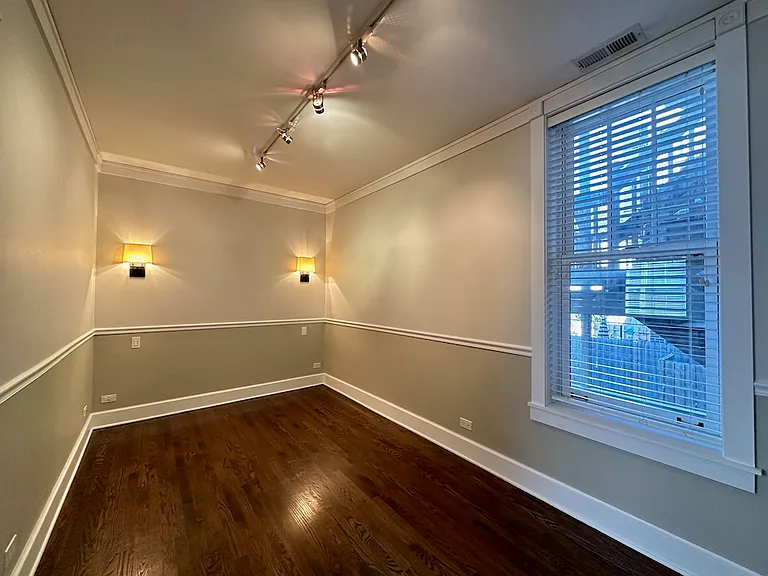 3614 N Bosworth Ave #R2 — Photo 16