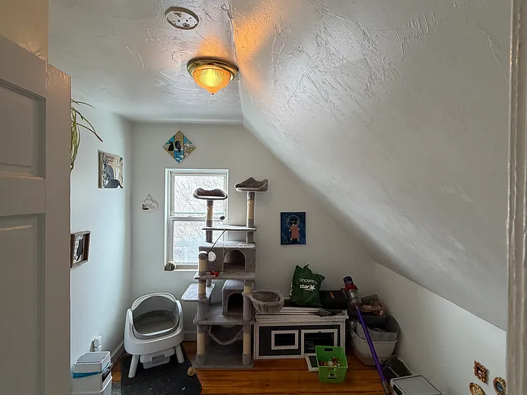 66 Pleasant St — Photo 12