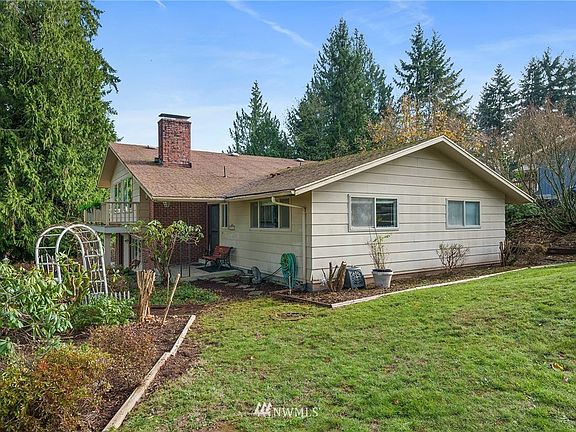 5th image of 912 Swanson Dr