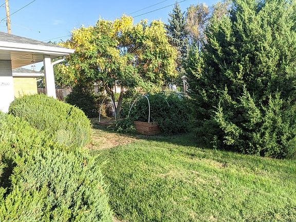 4th image of 2900 N Glencoe St