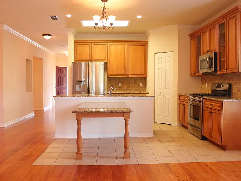 Kitchen 1