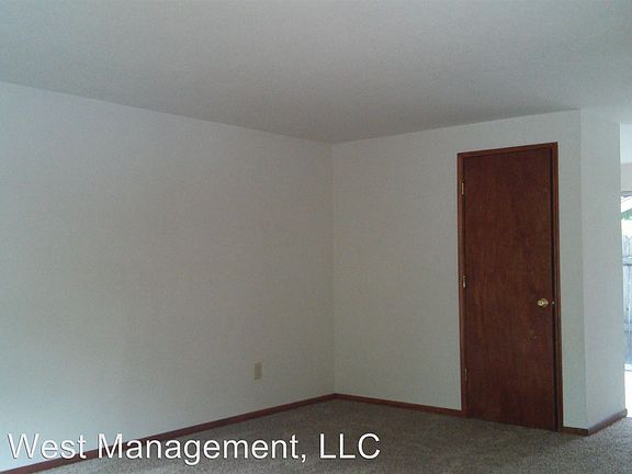 3rd image of 1719 NE 116th St #24