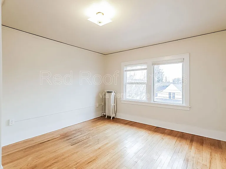 1319 6th Ave E #C — Photo 14