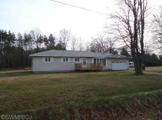 5750 S Quarterline Rd, Muskegon, MI 49444