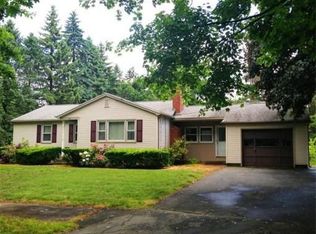 41 Peros Dr, Agawam, MA 01001