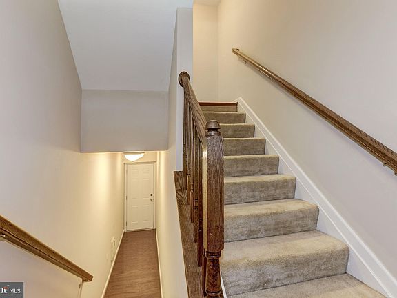 3rd image of 15400 Rosemont Manor Dr #14