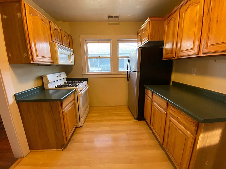 734 S Gudgell Ct — Photo 12