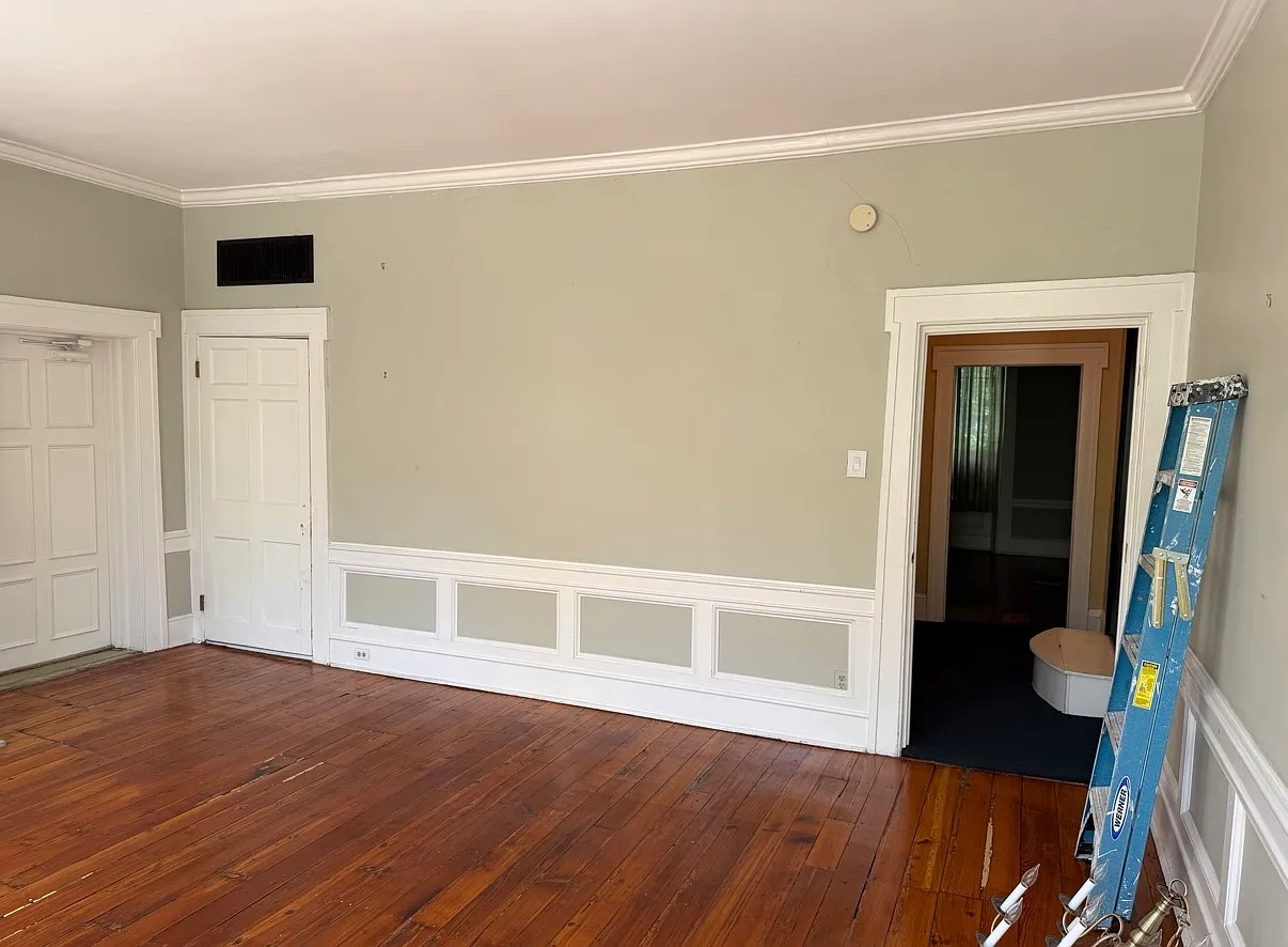 6 bed, 5.5 bath, 3500 sqft, $6,000 — Photo 1