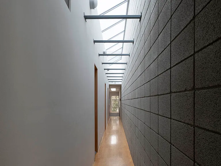 546 Broadway St — Photo 23