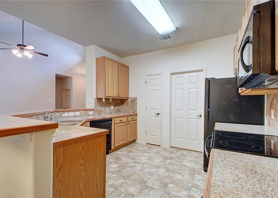 1st image of 2410 Great Oaks Dr APT 204