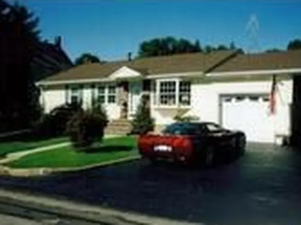 11 Allen Pl, Sloatsburg, NY 10974