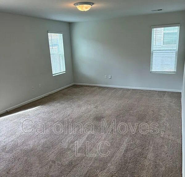 649 Millsgate Cir — Photo 25
