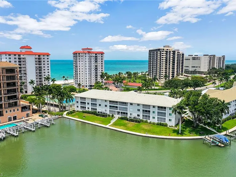 10684 Gulf Shore Dr #B-302 — Photo 27