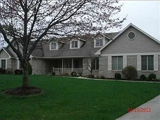 405 S Prestwick Ln photo 1