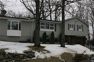 4th image of 4 Oak Ct E