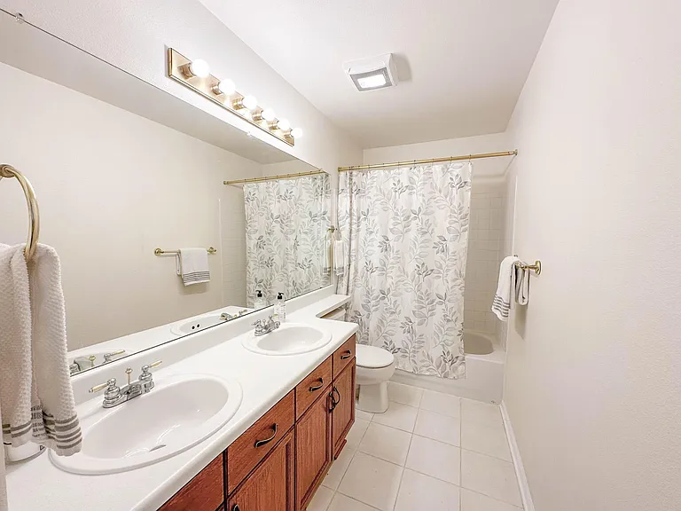 1052 Button Rock Dr — Photo 20
