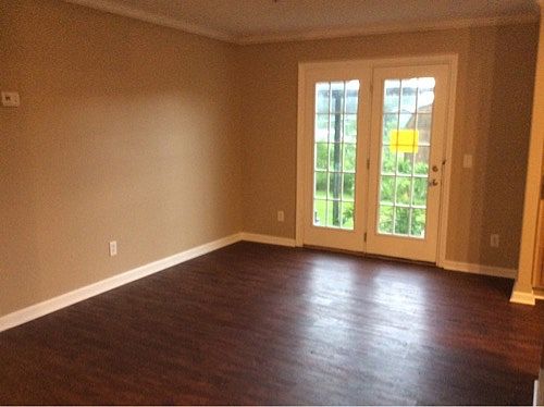 2nd image of 114 Elaine St