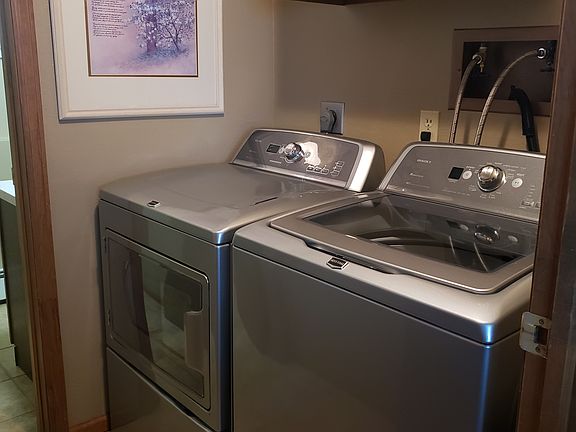3rd image of 3409 Santa Ana Dr