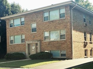 233 S Highland Ave, Arlington Heights, IL 60005