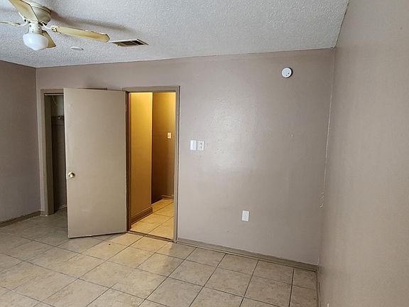 5th image of 7845 Sail St