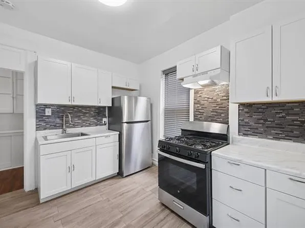 122a Baldwin Avenue image 2 of 29