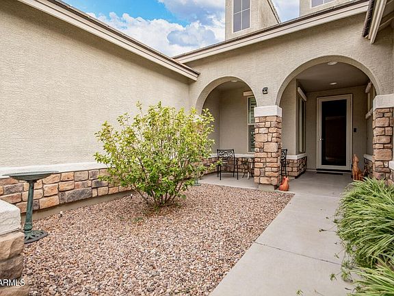 4th image of 44013 N PARKER Court
