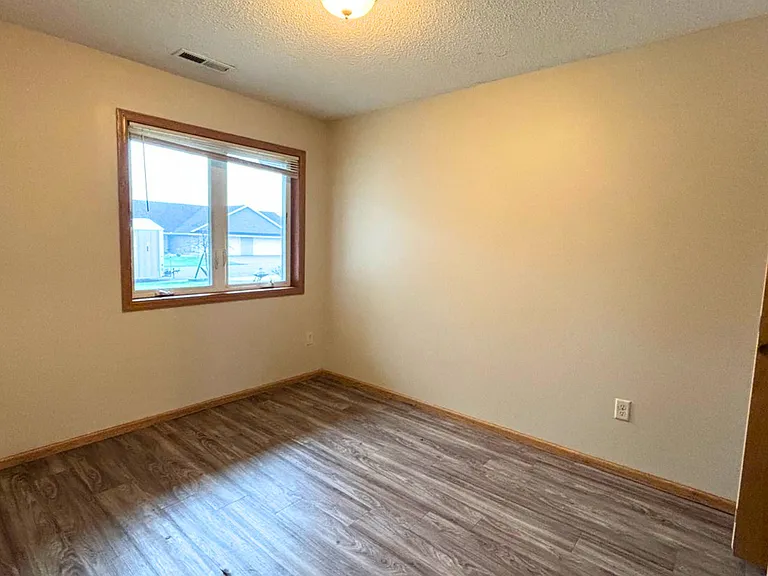 1627C Gunston Dr — Photo 9