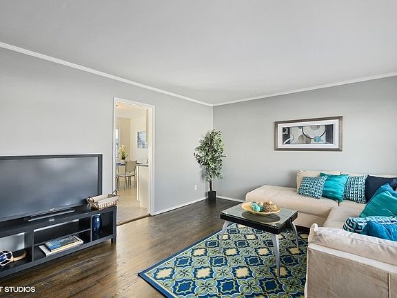 3rd image of 5257 W Kimball Pl