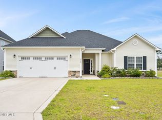 144 Oyster Landing Dr, Sneads Ferry, NC 28460