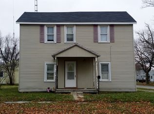 227 E 3rd St, Winchester, IN 47394