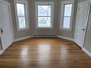 196 Osborn St #3, Fall River, MA 02724