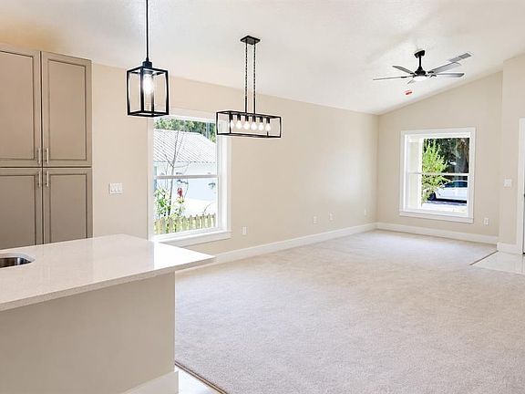 4th image of 507 FINLEY AVENUE