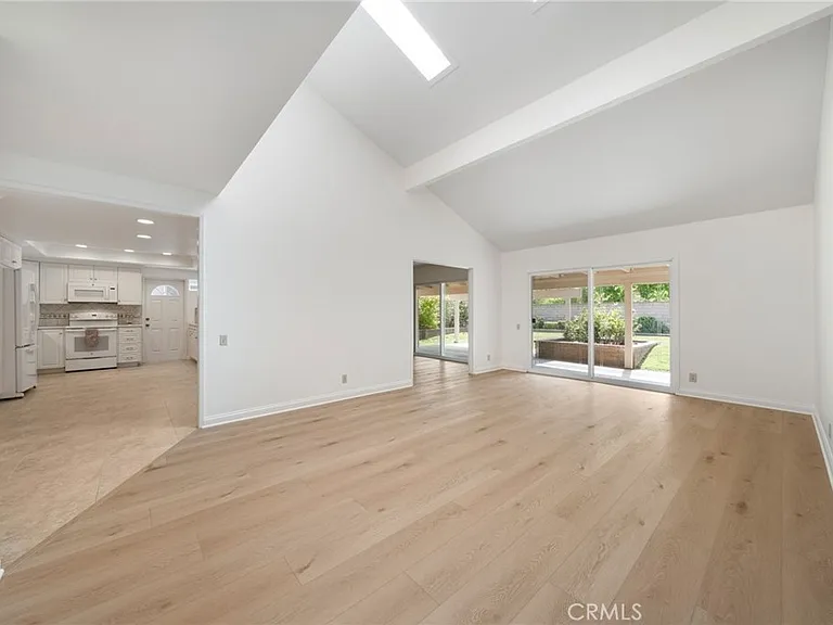 24382 Macedo Dr — Photo 5