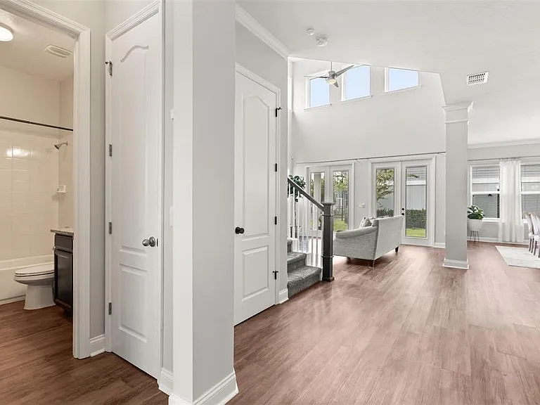 13785 Behring Ave — Photo 32