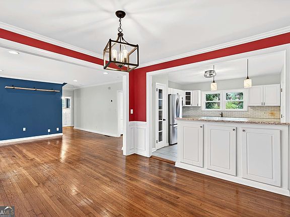 5th image of 2920 Briarcliff Rd NE