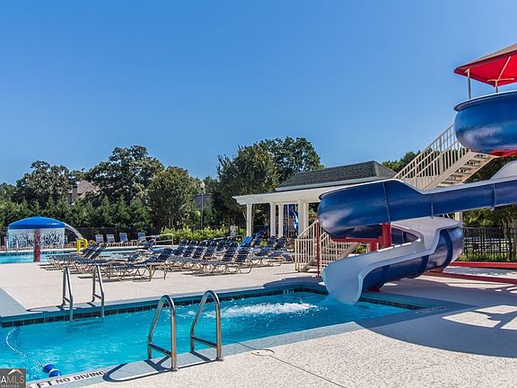 3rd image of 3847 Cheyenne Ln