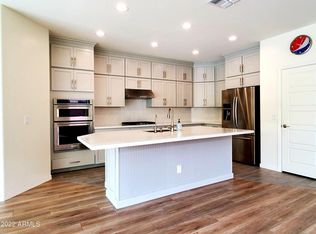 5626 S 28th St, Phoenix, AZ 85040