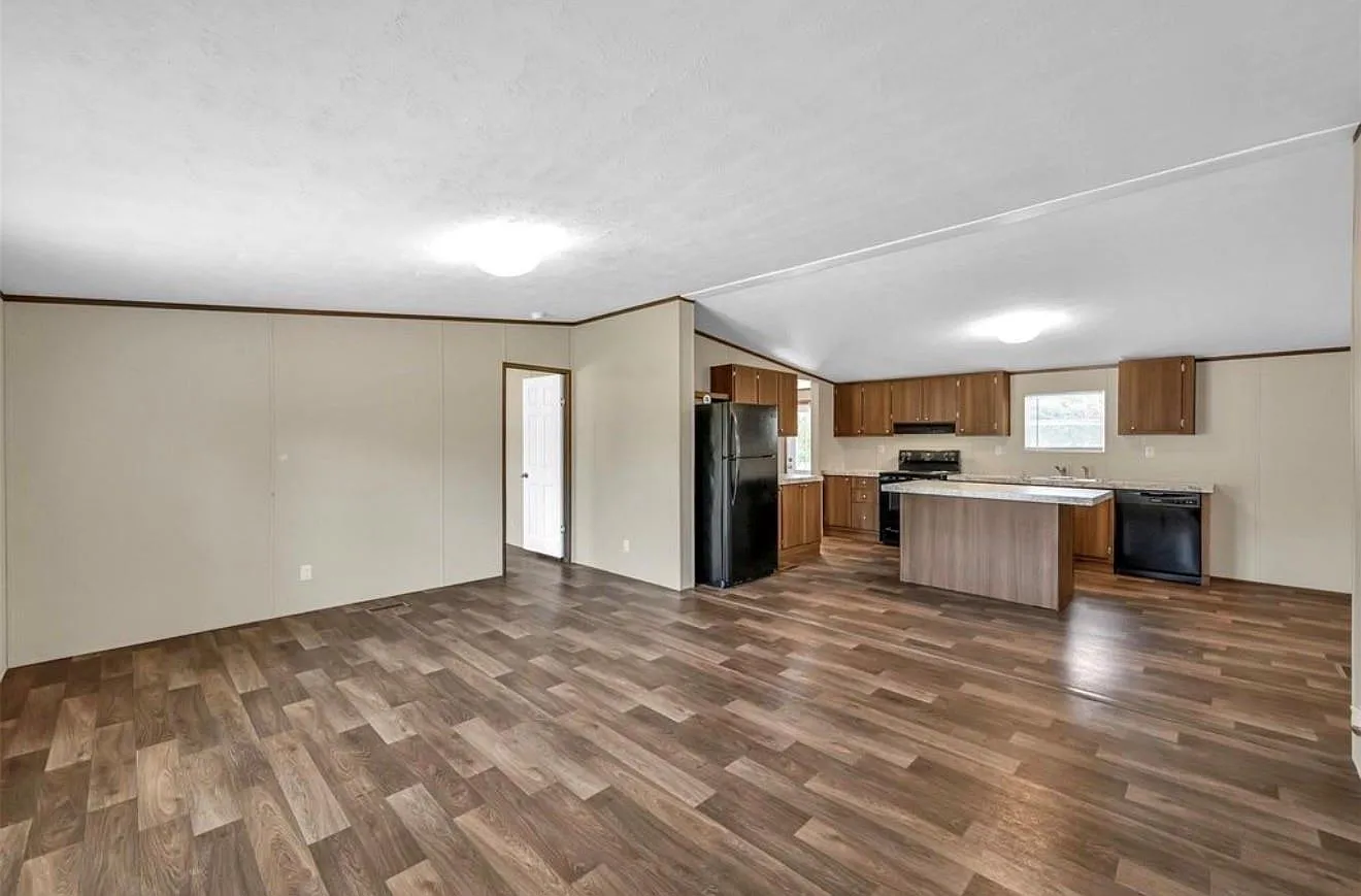 4 bed, 2.0 bath, 1520 sqft, $1,550 — Photo 4